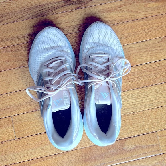 Light Pink Adidas Bounce Women’s Sneaker Size 8.5 - Picture 3 of 4
